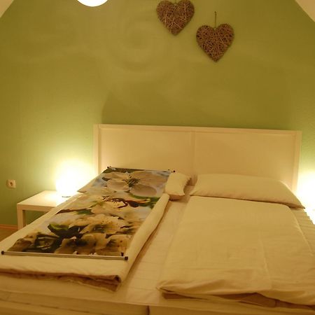 Hofgassl Zentgraf Bed & Breakfast Moerbisch Am See Ngoại thất bức ảnh