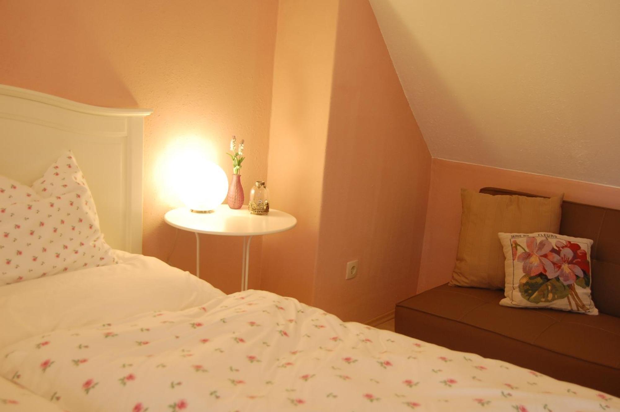 Hofgassl Zentgraf Bed & Breakfast Moerbisch Am See Ngoại thất bức ảnh