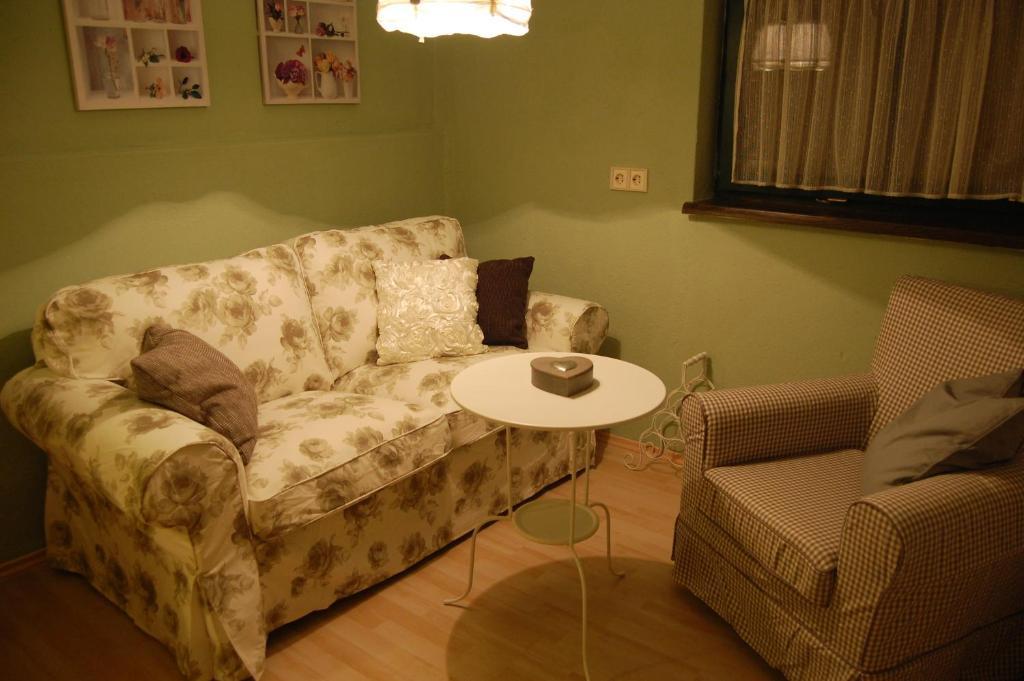 Hofgassl Zentgraf Bed & Breakfast Moerbisch Am See Phòng bức ảnh